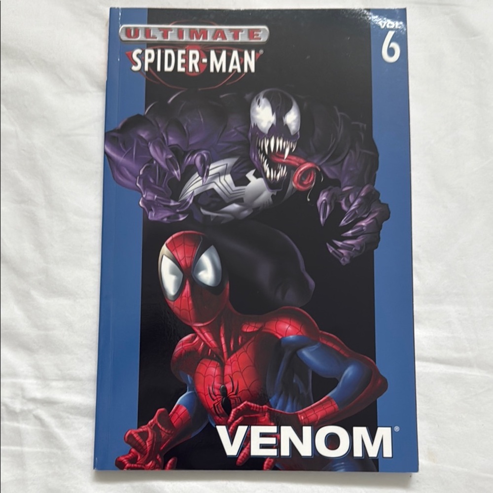 Marvel Ultimate Spider-Man Venom Comic - Red, Black, Purple